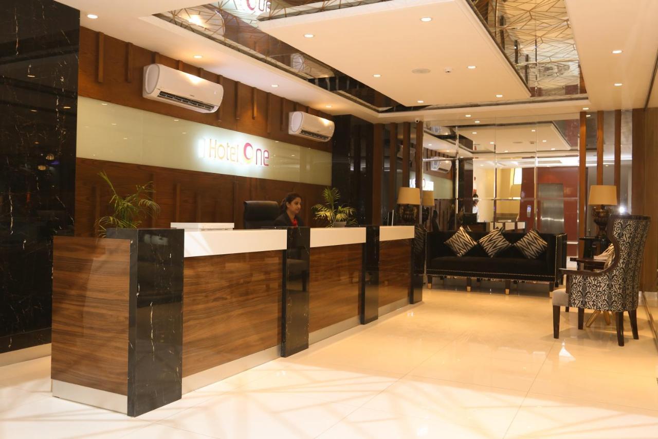 Hotel One Rahim Yar Khan Club Road Esterno foto